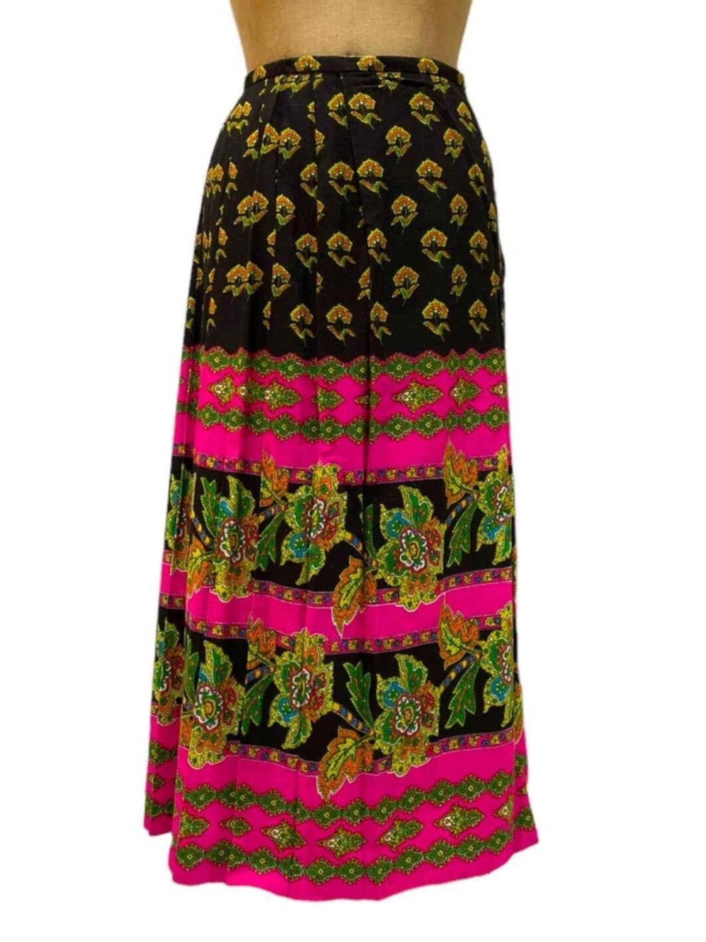 New Issues by Jonathan Logan Vintage Pleated Wrap Maxi Skirt Paisley